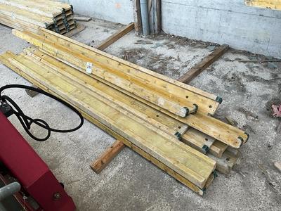 Immagine panoramica di Buttholz schalung Shuttering beam (13x)
